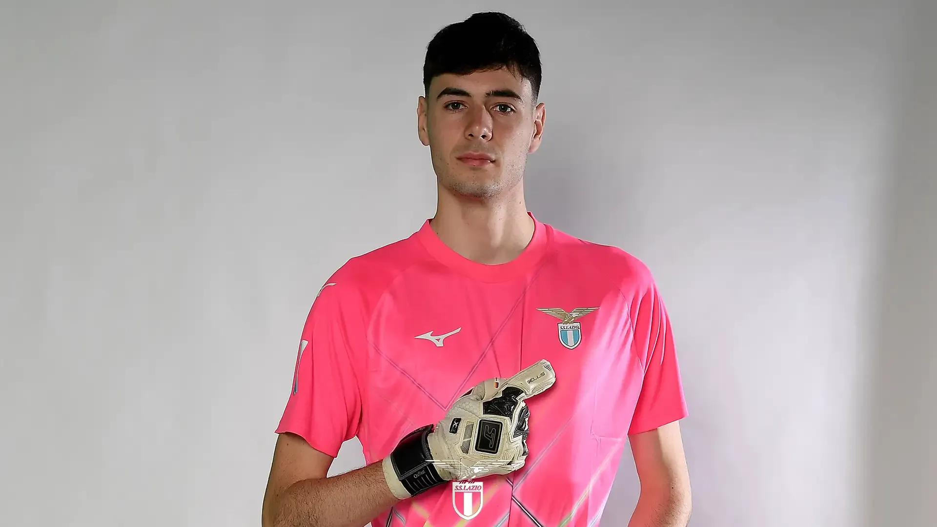 开云体育app-拉齐奥官方：球队从雷吉亚纳签下21岁年轻门将埃多尔多-莫塔