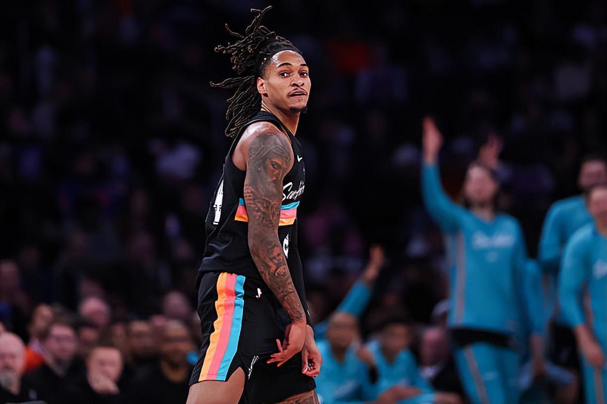 开云体育下载-马刺遭遇了一场惨败，但是强力得分手的状态还是值得肯定？